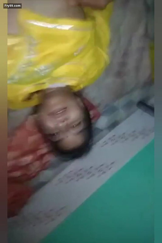 Married Bhabi giving Blowjob first time