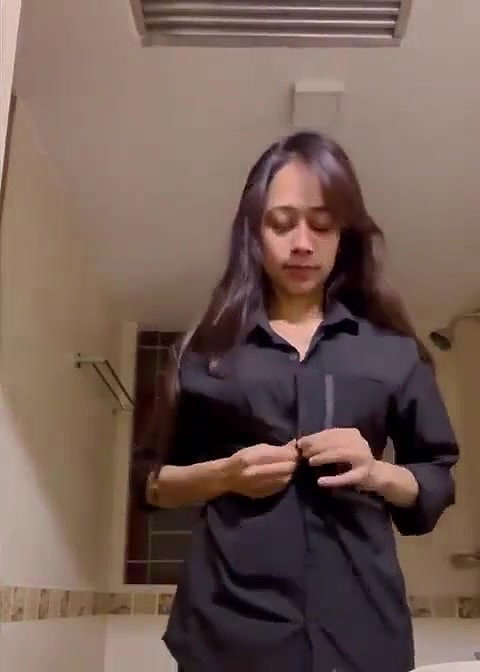 teen desi girl nude show