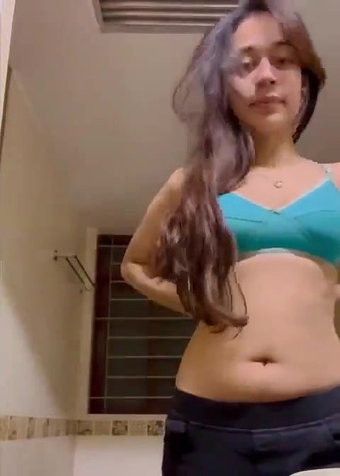 teen desi girl nude show