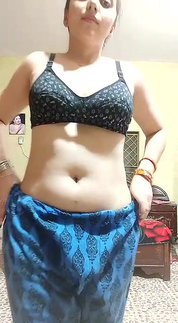 cute bahbhi ass and boob show