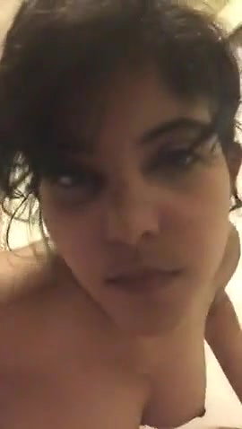 nude show after dress opening