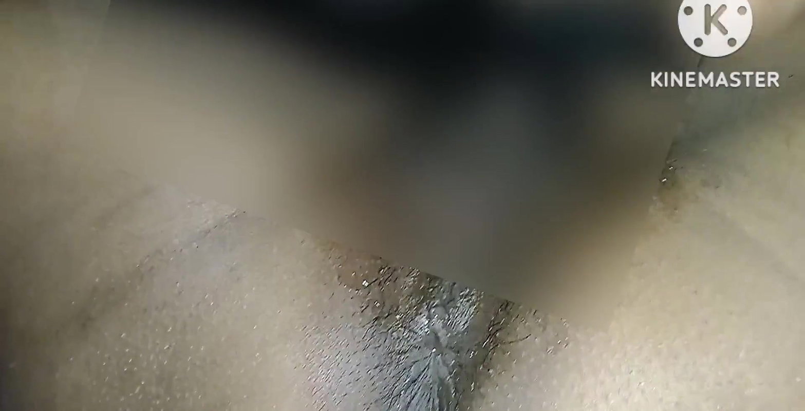 Mere pados bale ek devar ne meri chat chat ke lal karadi