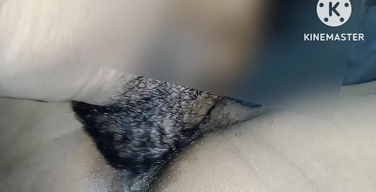 Mere pados bale ek devar ne meri chat chat ke lal karadi