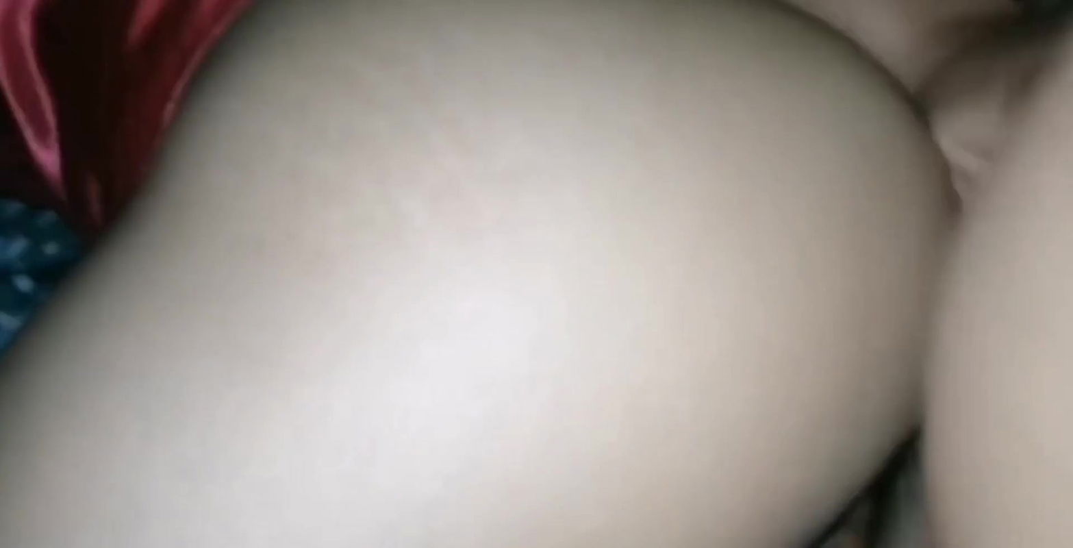 Meri baini lai majale chikeko pani xodne gari