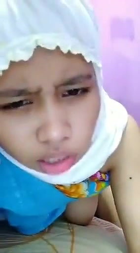 hijabi girl nude show