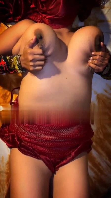 Chubby Milf Model Lying On Bed Showing Her Huge Boobs Beautiful Legs