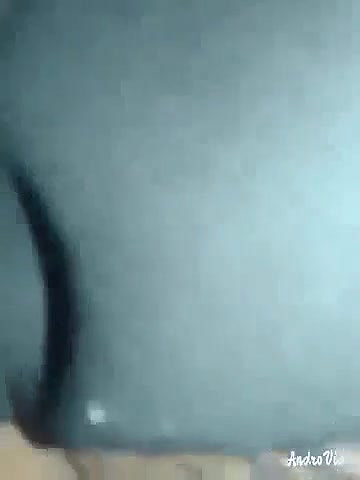 Hijabi girl pussy fingering by lover in park