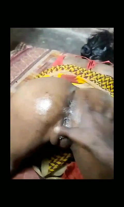 Desi wife ass massage