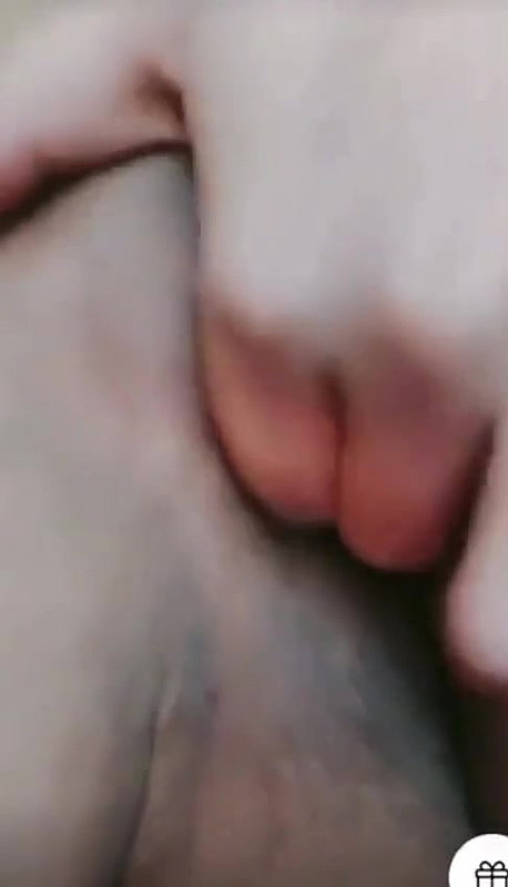 Cute Tiktik Slim Showing Boobs