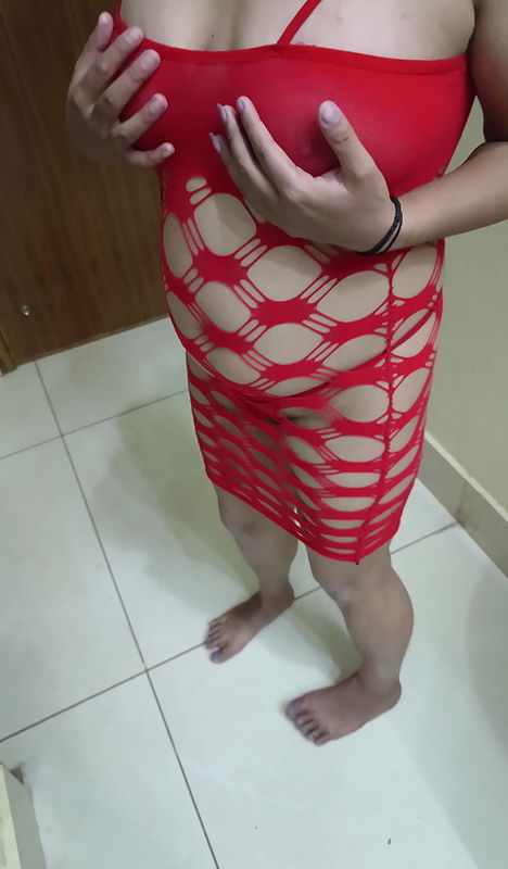 Nisha ki chudai red dress me moti chut faad dali