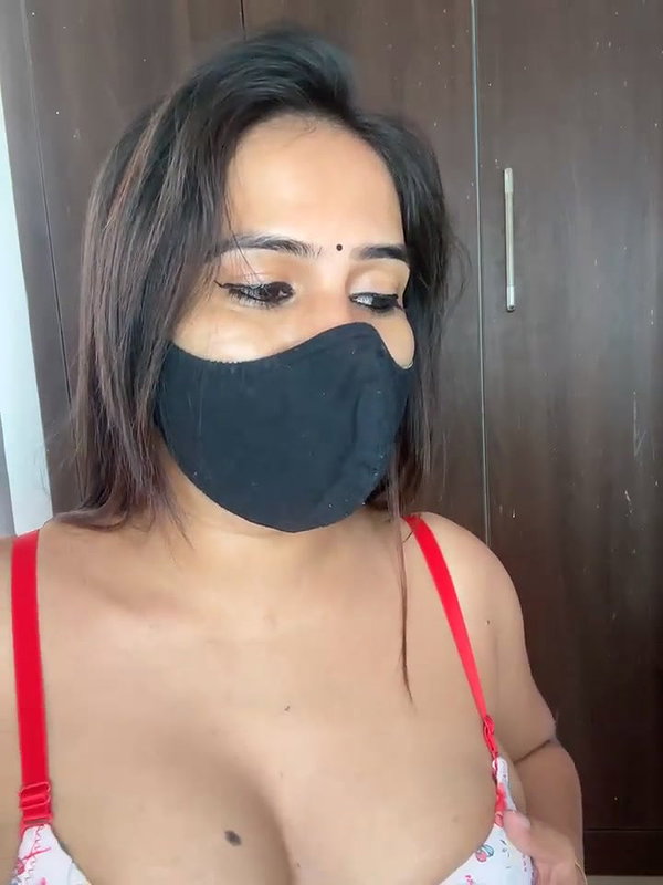 Sexy Madhurii Stripchat 2026 04 13T11 14 1205 00