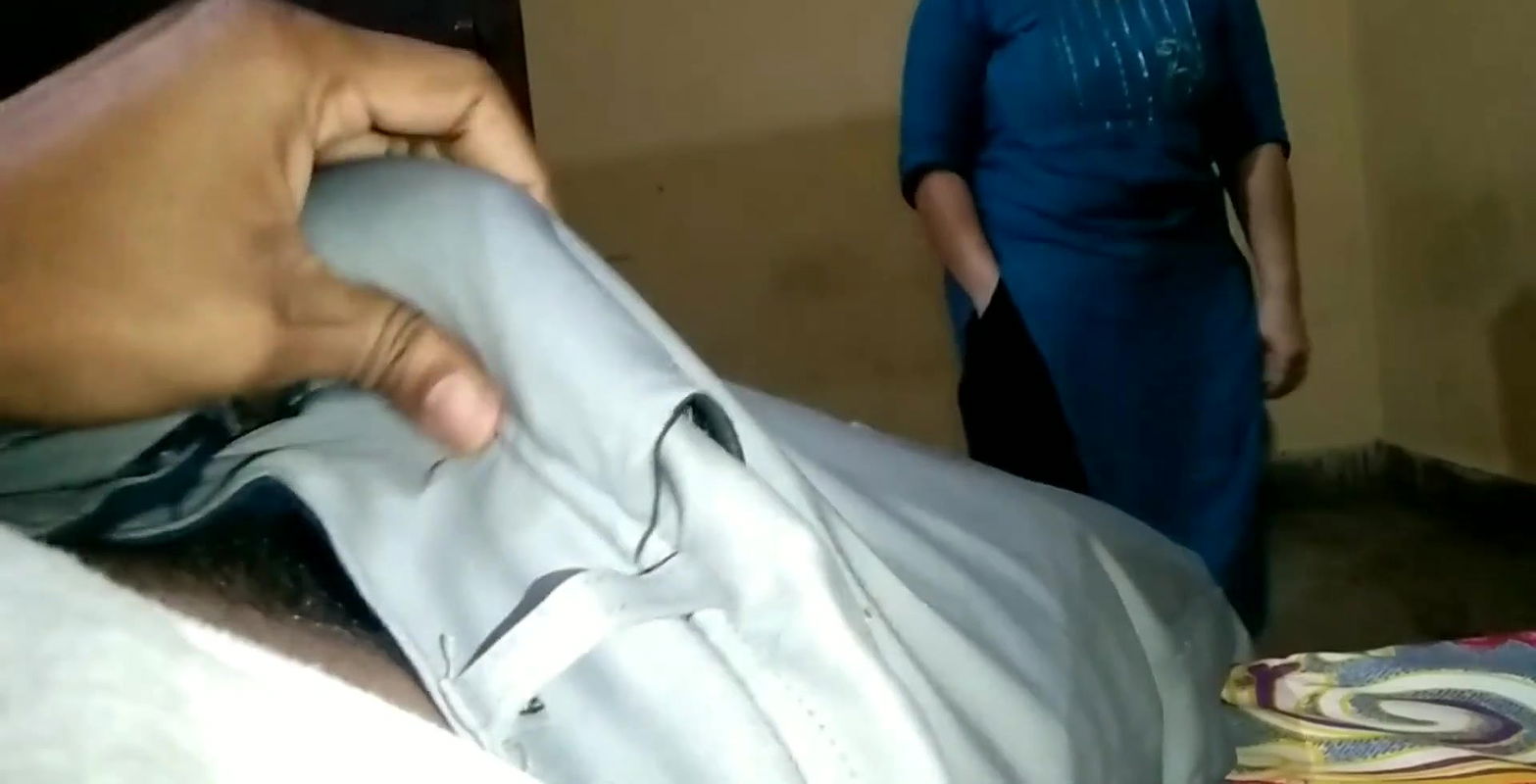 PADOS ki Bhabhi Achanak Room Mai aa gyi Full HINDI Video