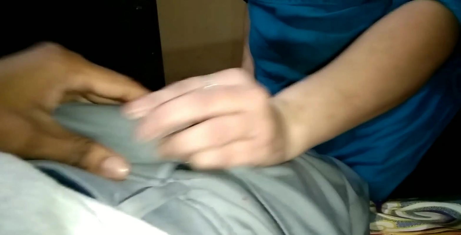 PADOS ki Bhabhi Achanak Room Mai aa gyi Full HINDI Video