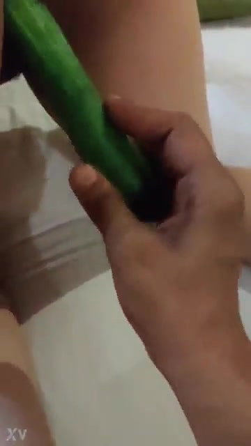 Xvideos desi gurugram girl mastrubation with cucumber SD