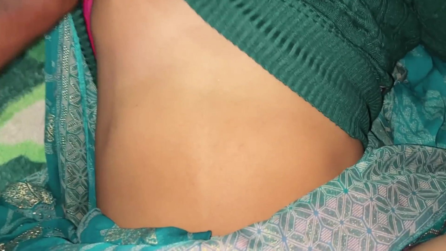 Green saree wife items