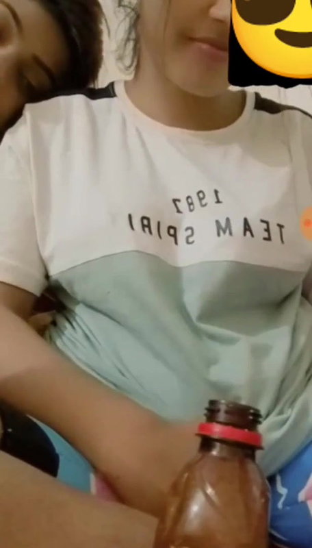 desi gf showing boobs beside her friend