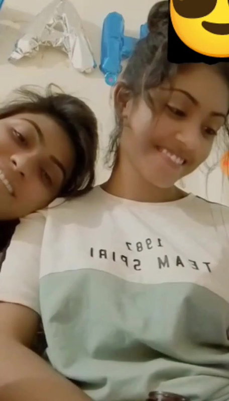 desi gf showing boobs beside her friend