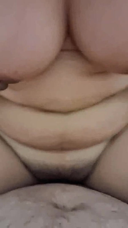 Big tits mom fuckedCompress