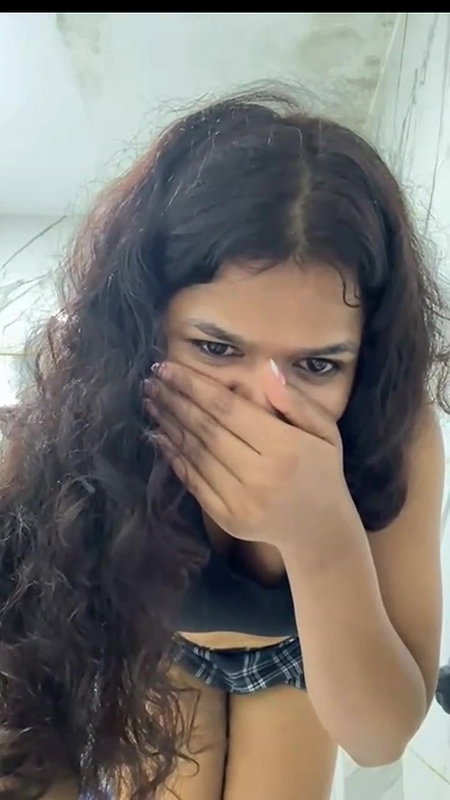 Sexy Desi Girl Masturbating In Bathroom