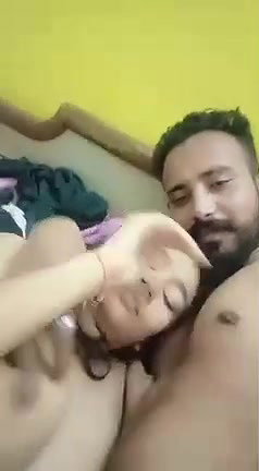 Horny Desi Couple Viral in OYO 2