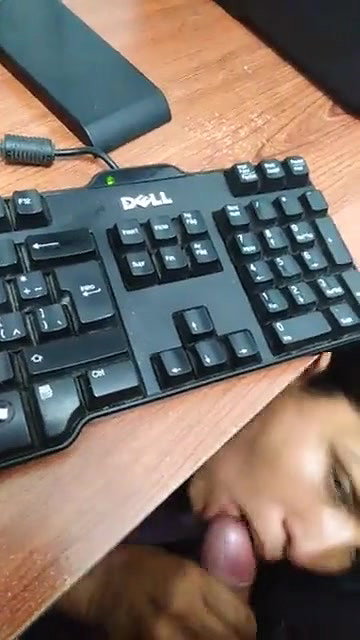 Boss ke sath employee blowjob