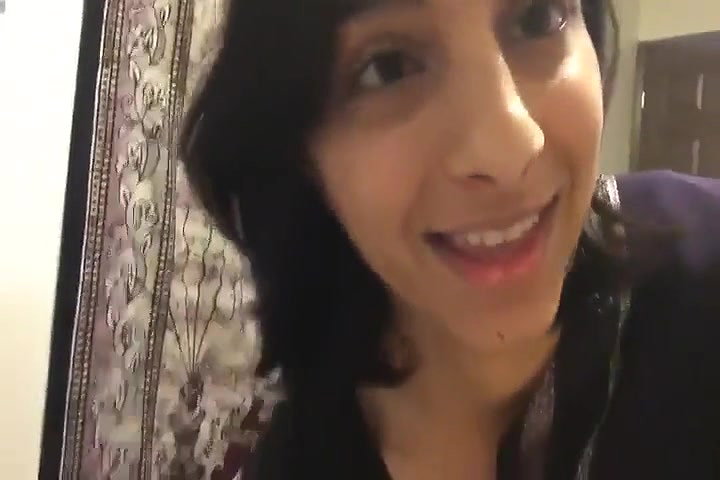 Beautiful Short Hair Indian Girl Masturbating With Huge Dildo