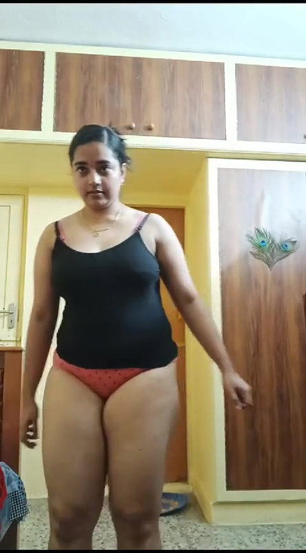 Cute Curvy Sexy Bhabhi Showing Her Big Boobs and Pussy