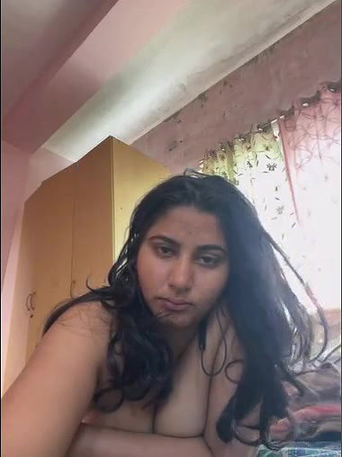 Sexy Big Boobs Indian Bitch Touching Her Wet Pussy