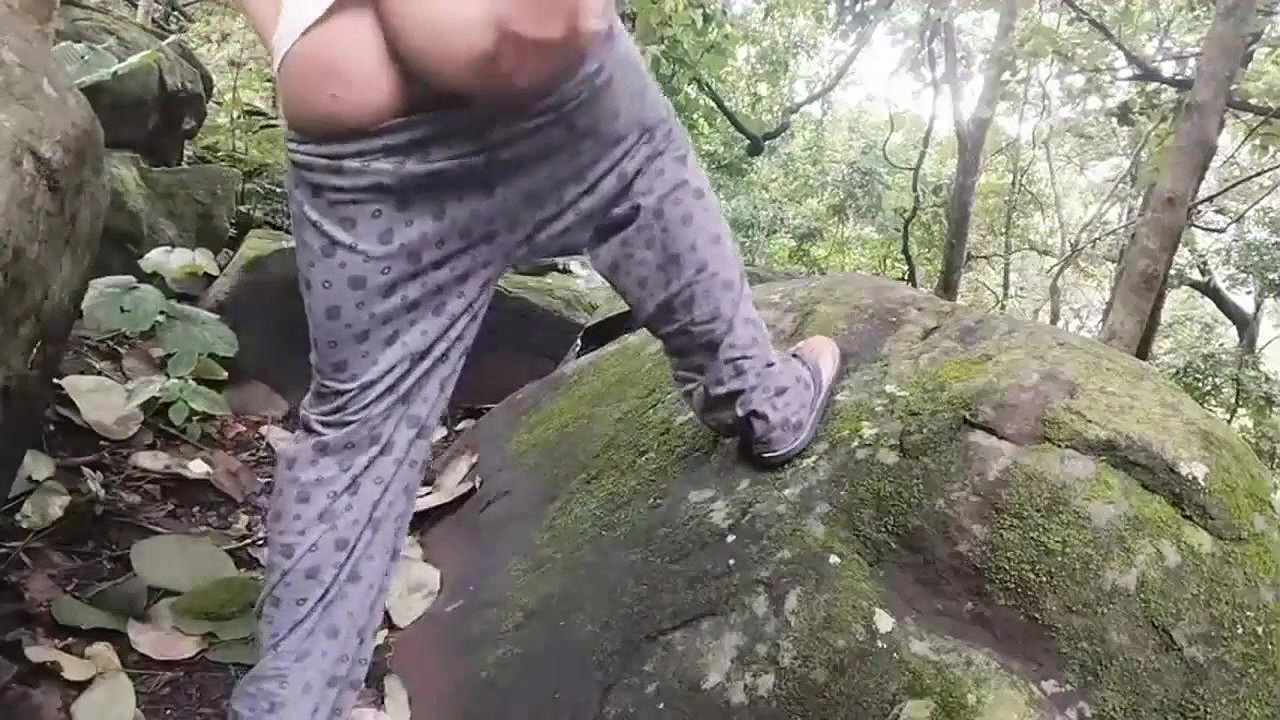 Desi Couple Blowjob Sex In Jungle