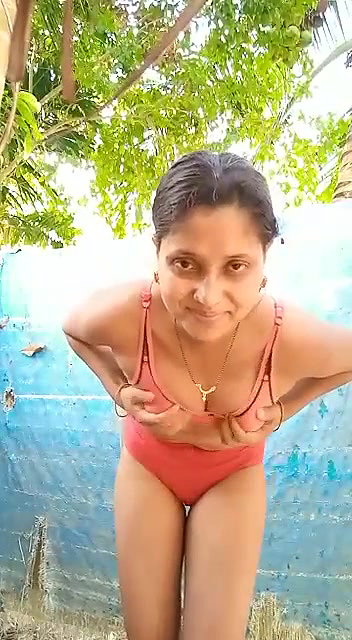 Bhabhi Recording bathing video for hubby and bra boob pressing