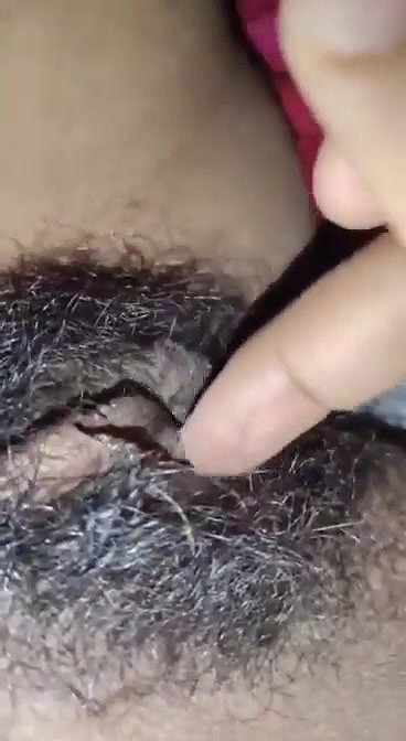 hairy pussy fingering