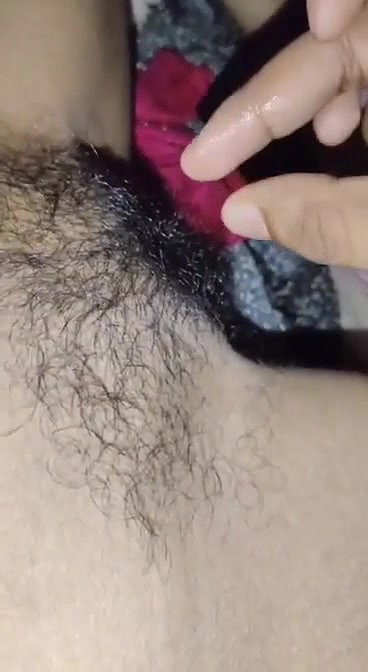 hairy pussy fingering