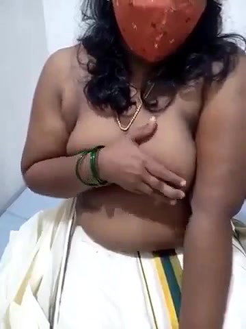saree bahbhi boob show
