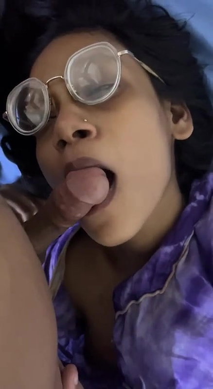 Horny Bengali Girl Giving Nice Blowjob