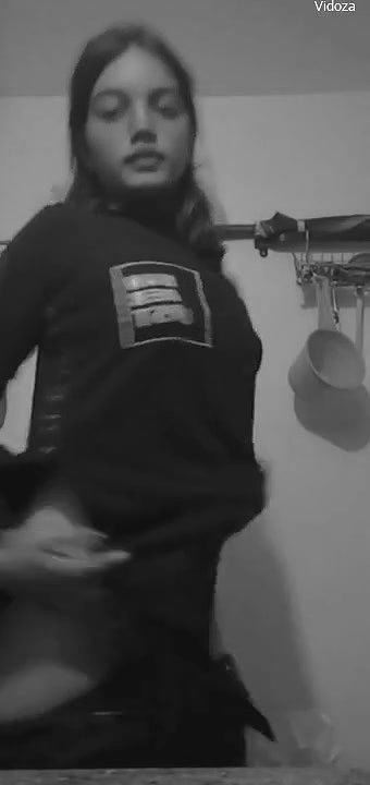 Slim Sexy College Girl Showing Her Huge Ass with Pussy and BoobS