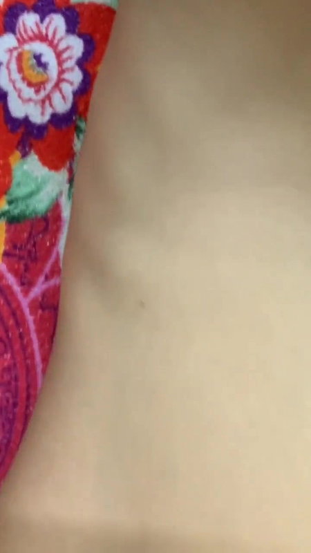 slim hairy pussy girl nude show