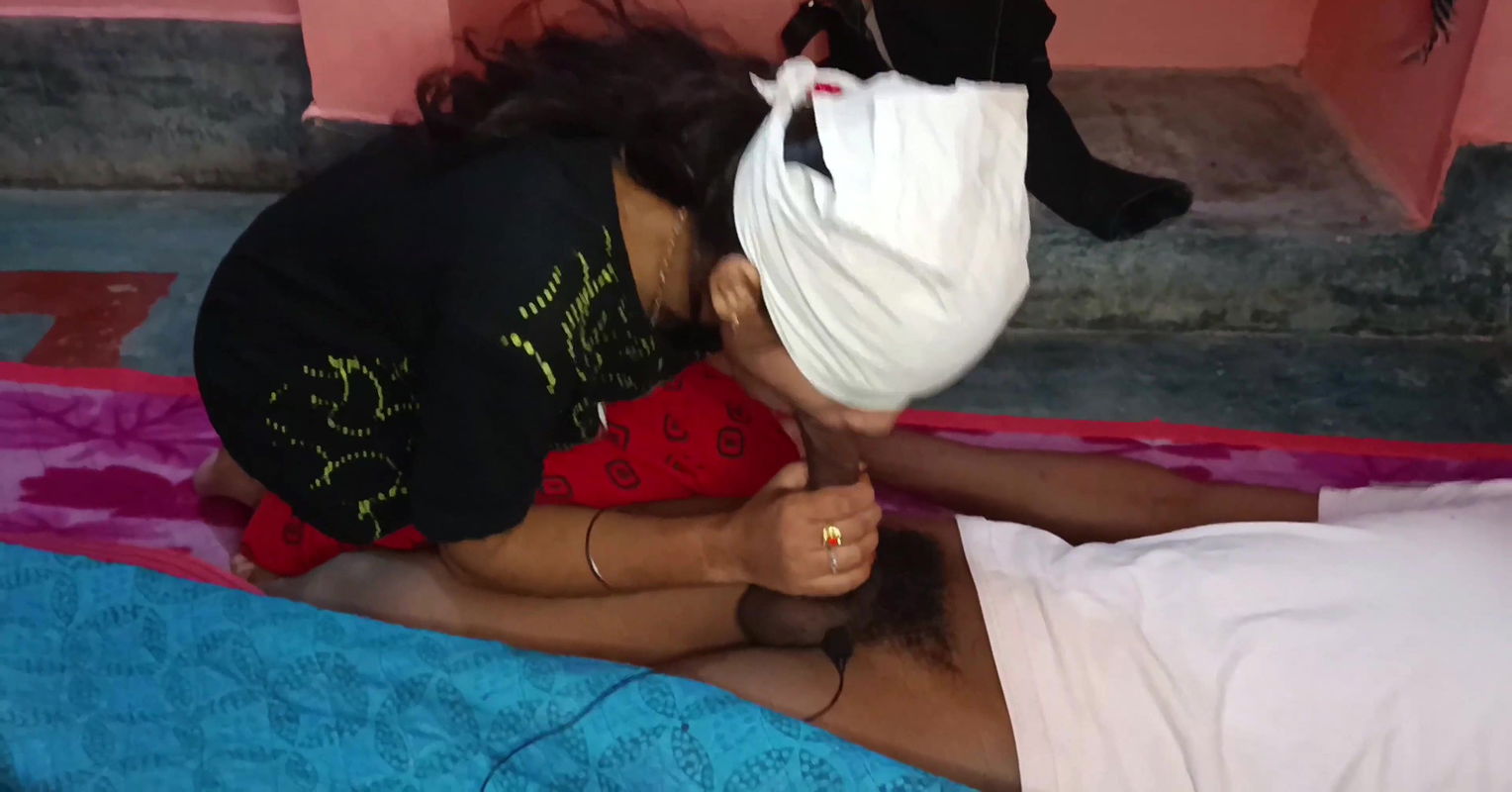 sexy Indian teen maid sucks cock in all Hindi dirty audio fuck