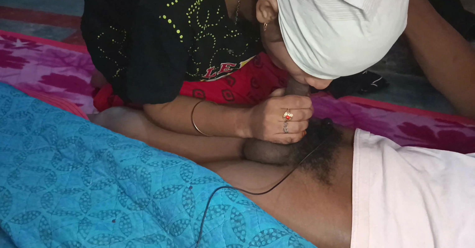 sexy Indian teen maid sucks cock in all Hindi dirty audio fuck