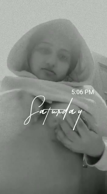 Cute Indian Girl Showing Her Huge Boobs on Snapchat