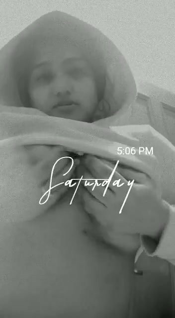 Cute Indian Girl Showing Her Huge Boobs on Snapchat