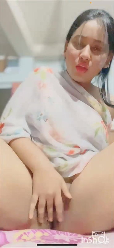 Super Cute Indian Girlfriend Fingering Her Pussy on Video CallS