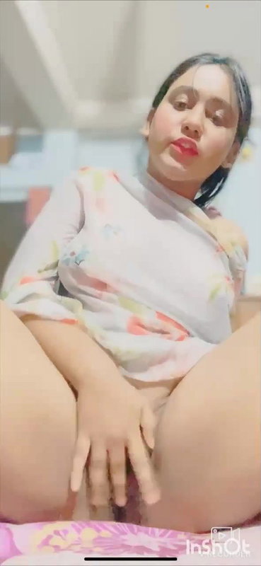 Super Cute Indian Girlfriend Fingering Her Pussy on Video CallS