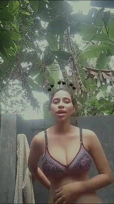 SEXY BUSTY VILLAGE GIRL SHOWING BIG ROUND HUGE BOOBIES DANCING NUDE OUTDOOR