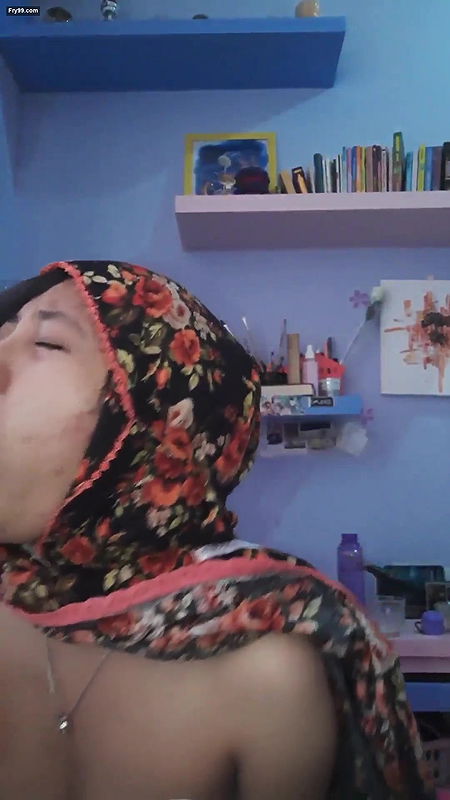 Cute hijabi big boobs playing with cucumber 7clips Marged