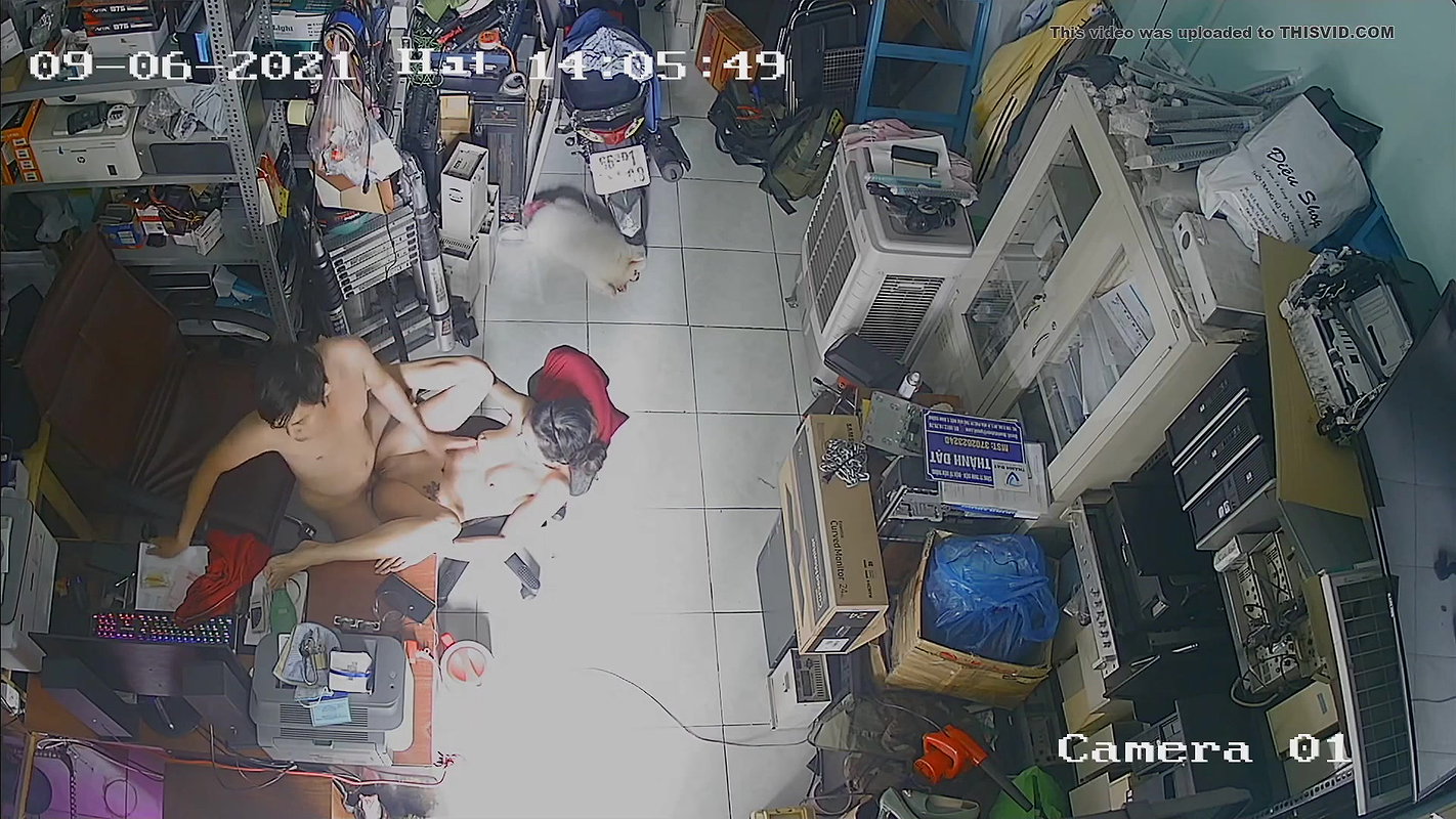 IPCAM couple fucking while working