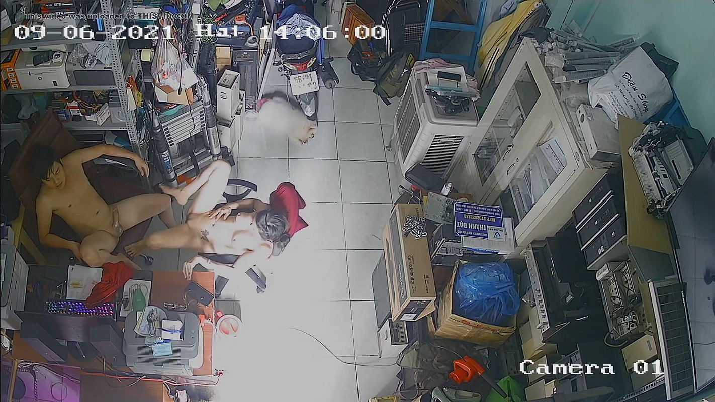 IPCAM couple fucking while working