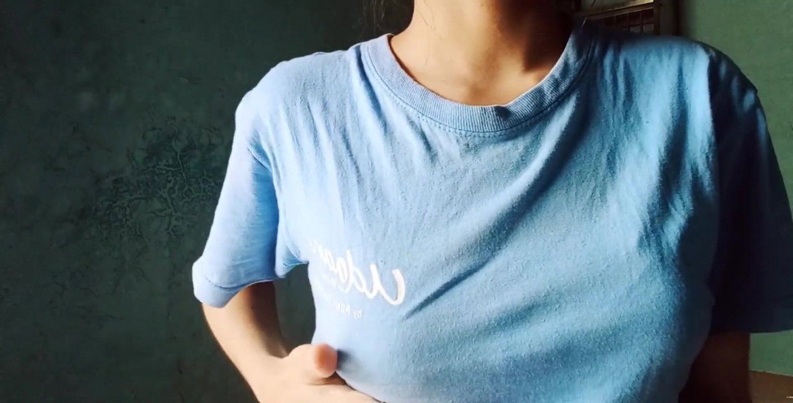 bra uthake boob dabayi