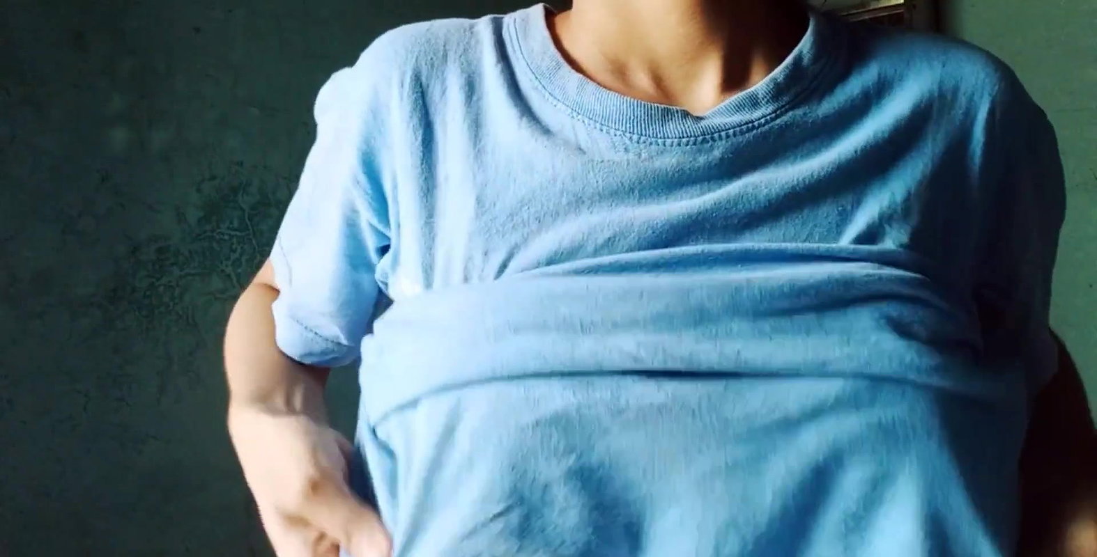 bra uthake boob dabayi