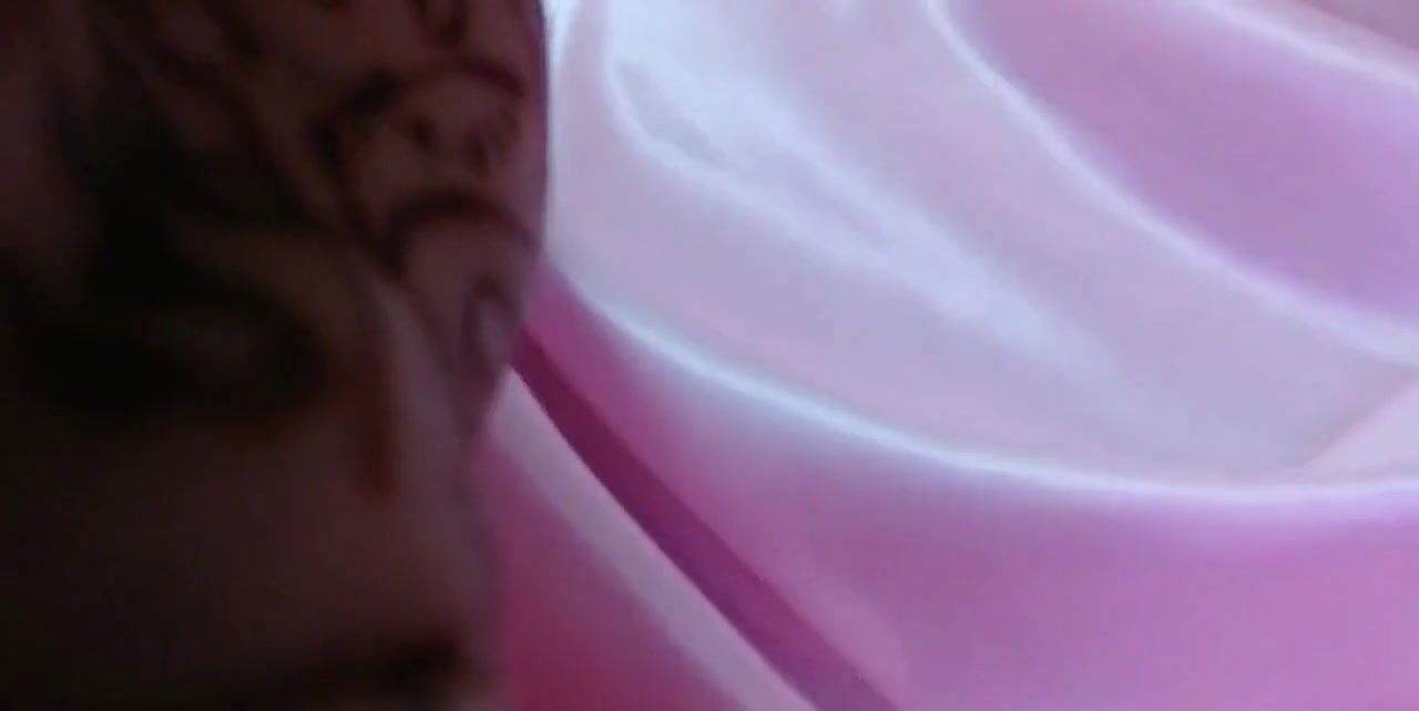 Showing off pussy and boobs – nice view