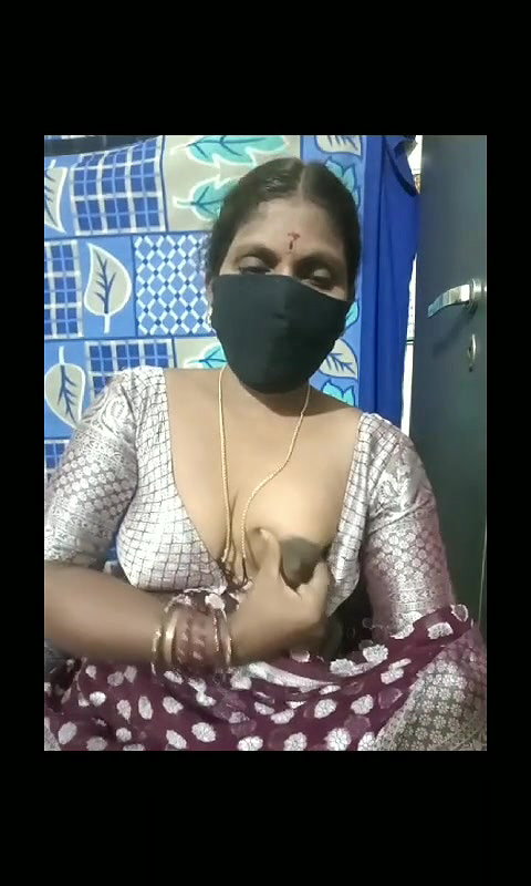 Janu telugu Aunty one boob
